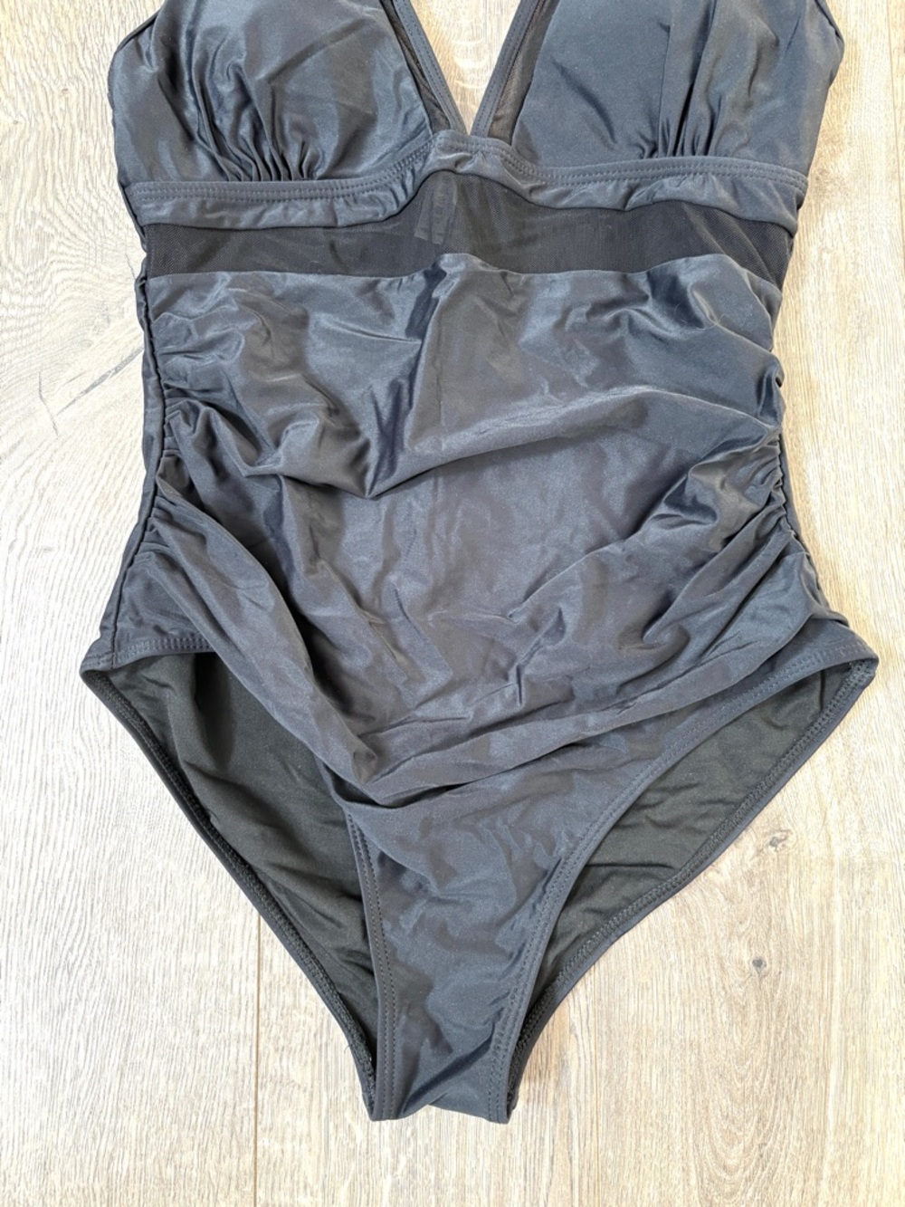 Classic Black One-Piece V Neck Swimwear with Mesh Inset L - Picture 7 of 10